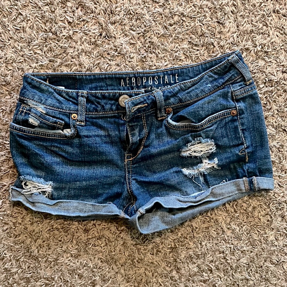 Size 0. Aeropostale. Jean shorts.